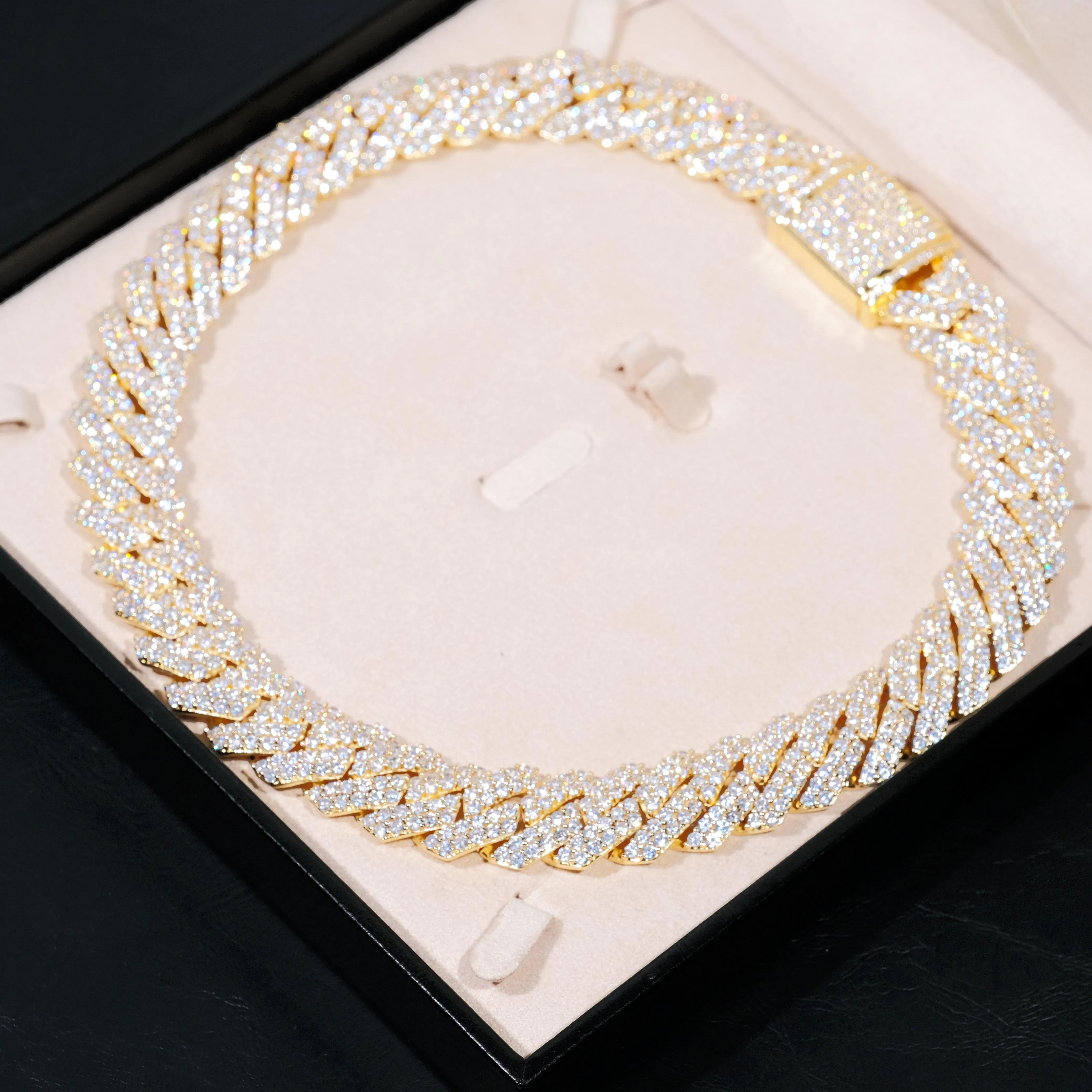 19mm 2-Row Iced Prong Cuban Chain In 18K Gold (Reward)